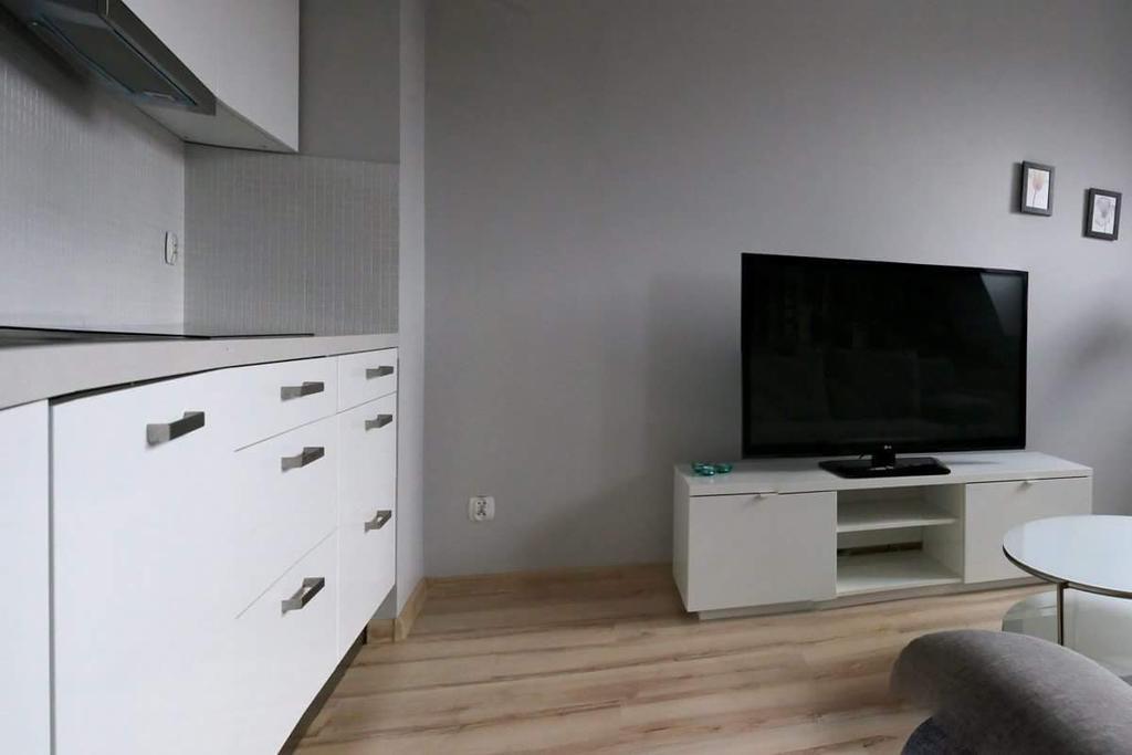 Lägenhet Studio på 35 m² i Poznan centrum med 1 badrum  Exteriör bild