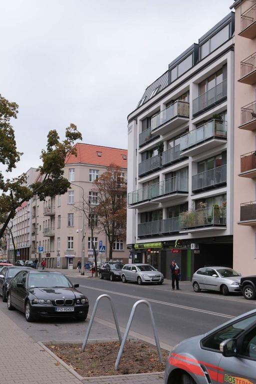Lägenhet Studio på 35 m² i Poznan centrum med 1 badrum  Exteriör bild