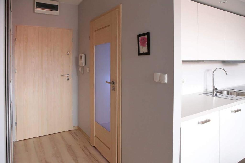 Lägenhet Studio på 35 m² i Poznan centrum med 1 badrum  Exteriör bild