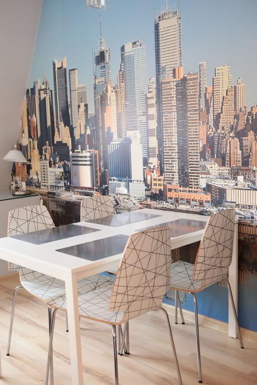 Lägenhet Studio på 35 m² i Poznan centrum med 1 badrum  Exteriör bild
